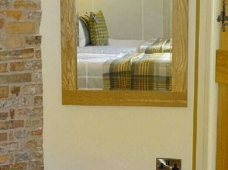 豪华房间, Cann Office