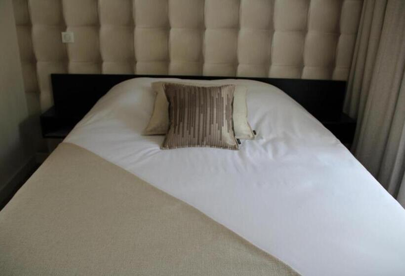 스탠다드 룸, Du Lion D Or