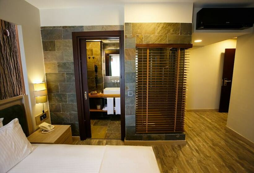 Номер Стандарт Вид на Море, Gelibolu Taş Konak