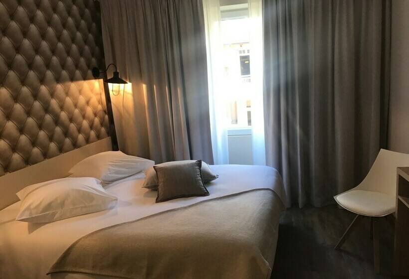 غرفة قياسية, Du Lion D Or