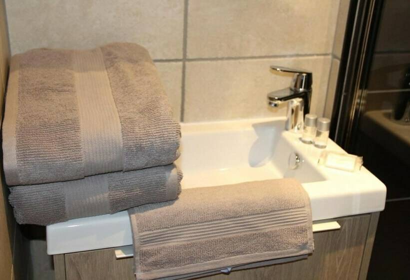 스탠다드 룸, Du Lion D Or