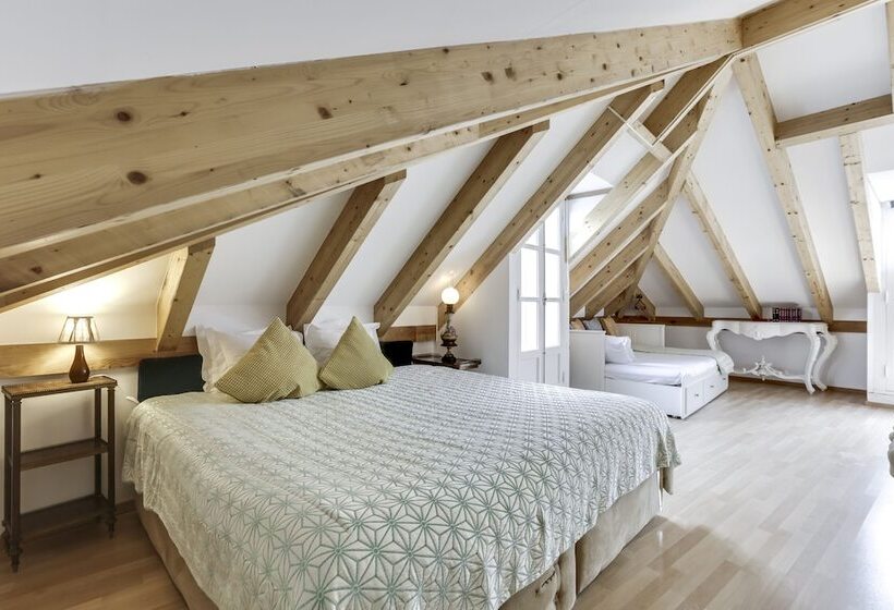 سوییت خانوادگی, Luxa Charmhouse