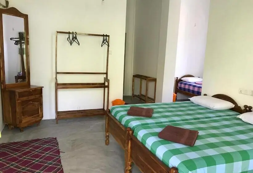Triple Room Sea View, Nice Place Beach