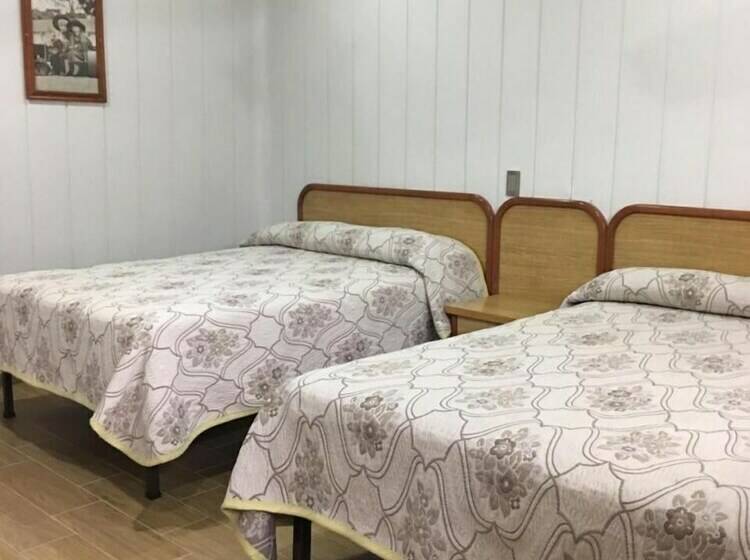 חדר סטנדרט שתי מיטות זוגיות, Riviera