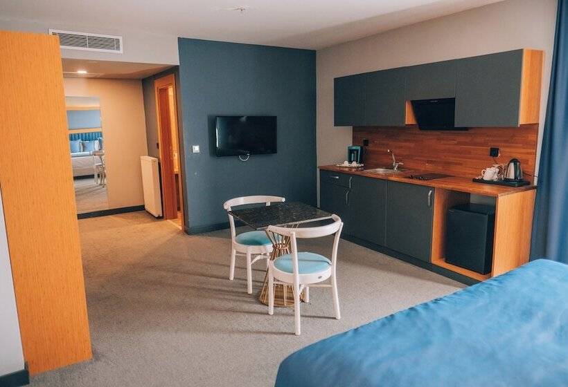 주니어 스위트 발코니, Roof 264 Hotel & Suites