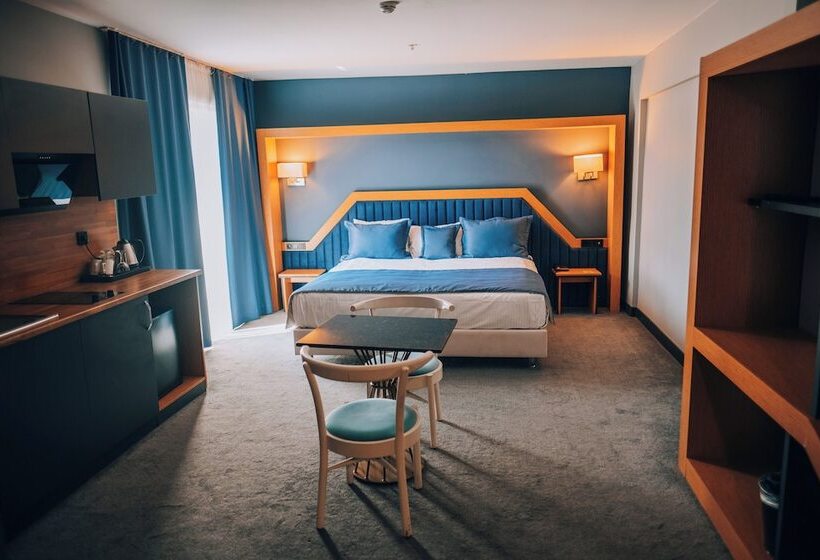 주니어 스위트 발코니, Roof 264 Hotel & Suites