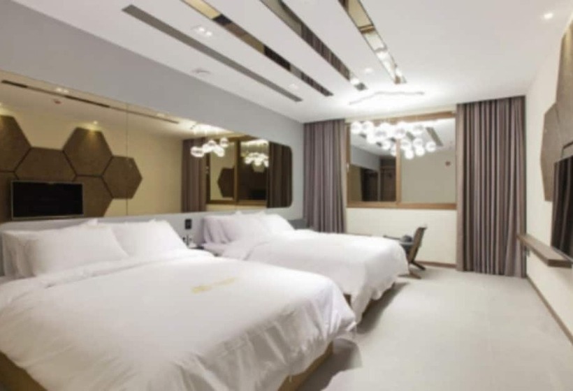 סוויטה משפחתית, Yeosu Stay