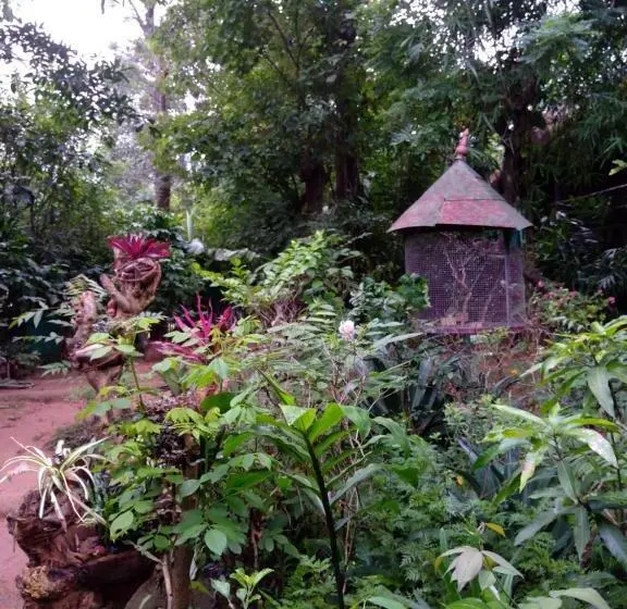 キャビン, Koomankolly Resort