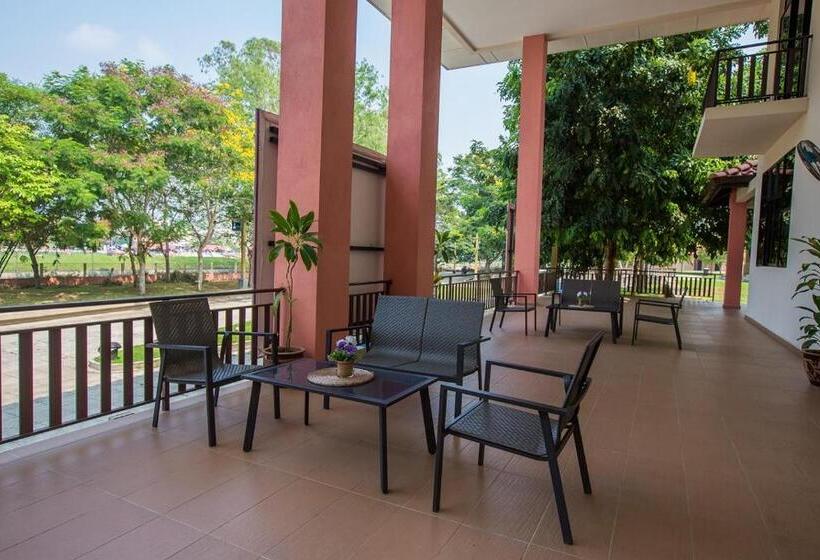 Номер Deluxe, Sayong Resort