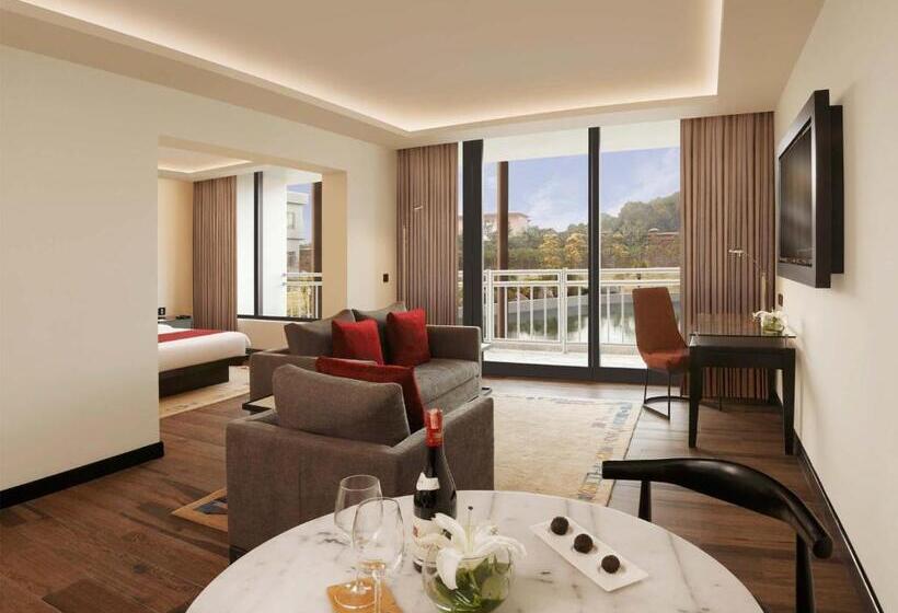 سوییت, Tiger Palace By Soaltee