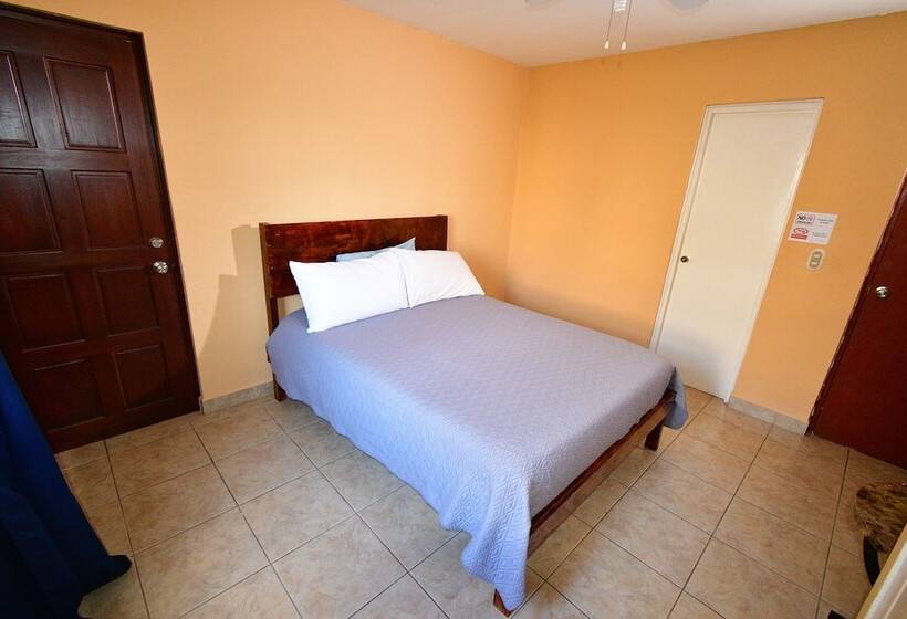 اتاق استاندارد, Hostal Santo Domingo