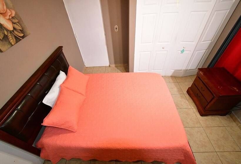 اتاق استاندارد, Hostal Santo Domingo