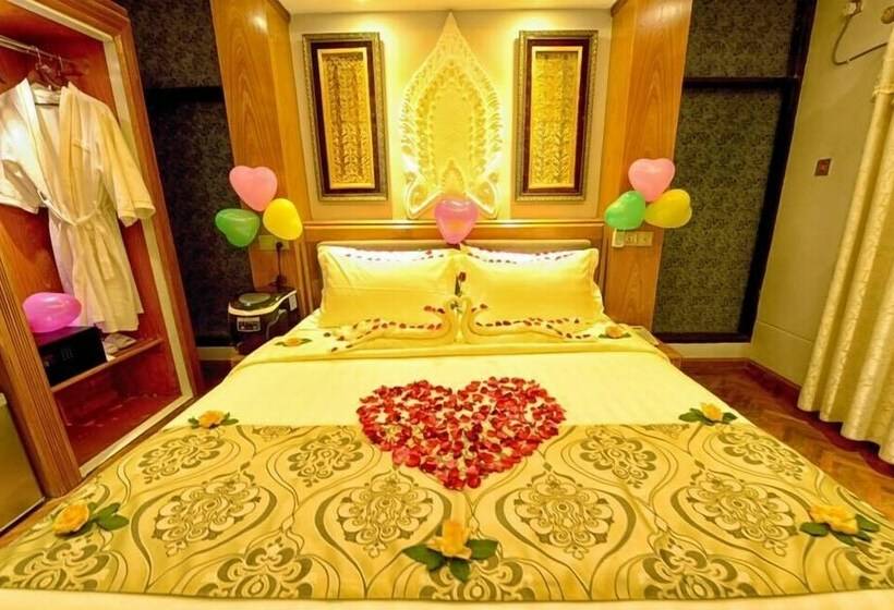 سوییت, Shwe Taung Tan Hotel   Lake View