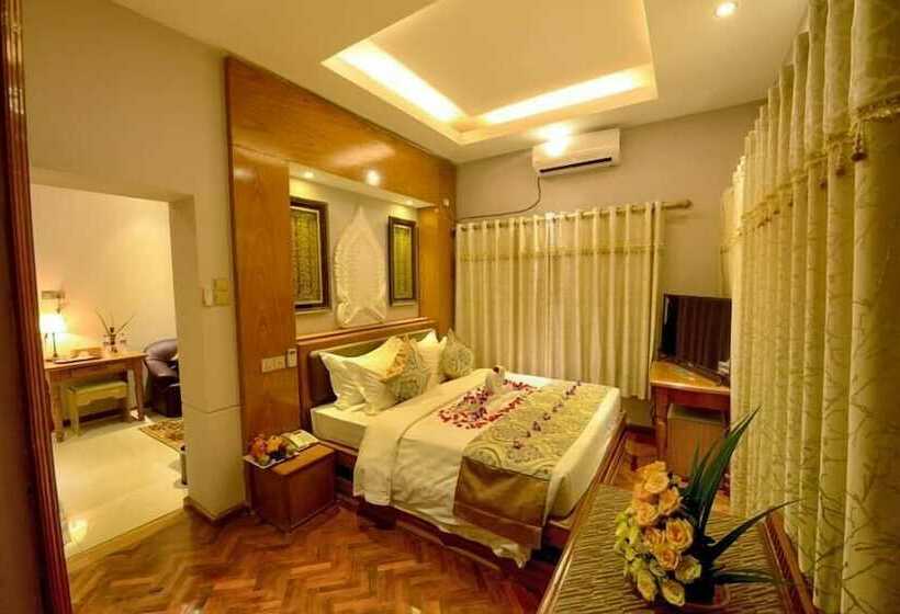 سوییت, Shwe Taung Tan Hotel   Lake View