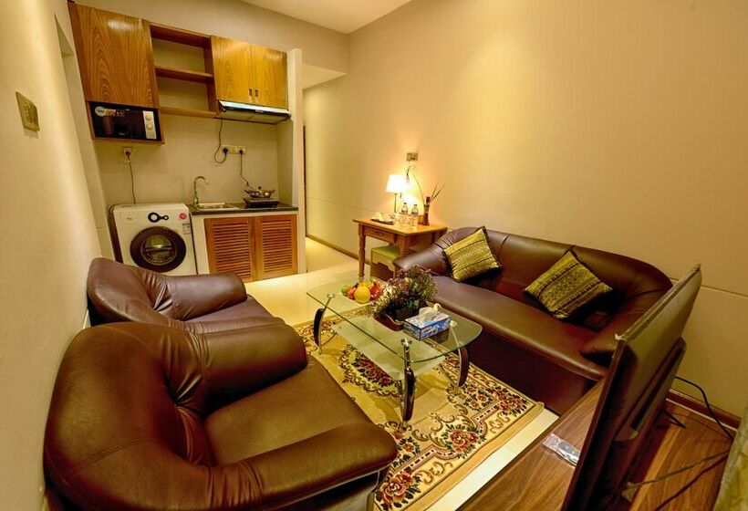 سوییت, Shwe Taung Tan Hotel   Lake View