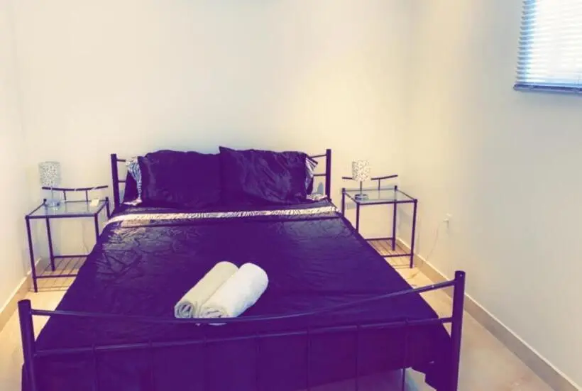 استودیوی استاندارد, Apartment Curacao