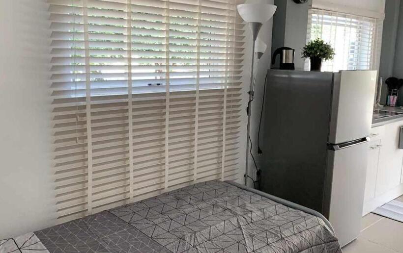 استودیو استاندارد با چشم‌انداز باغ, Apartment Curacao