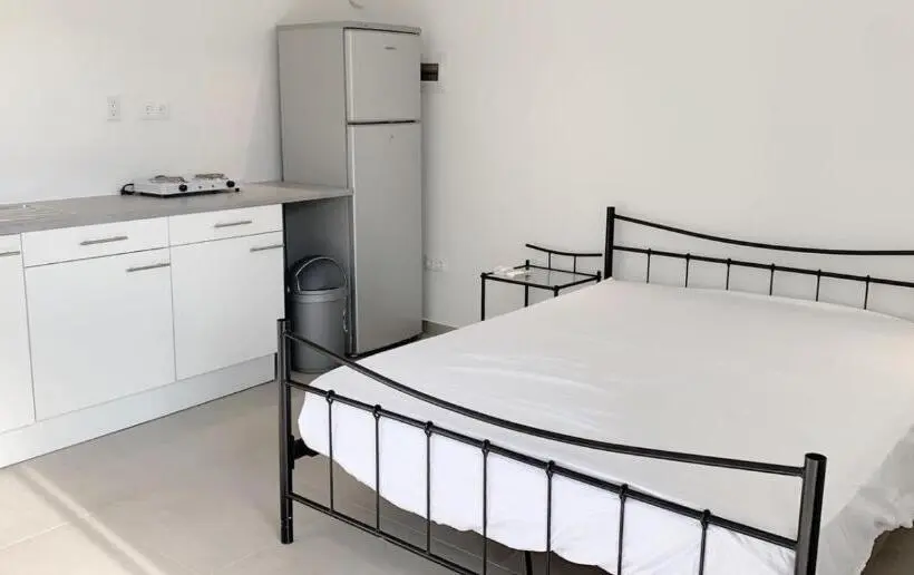 استودیو استاندارد با چشم‌انداز استخر, Apartment Curacao