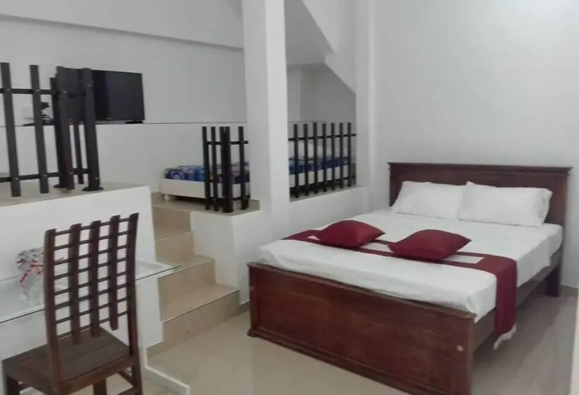 اتاق لوکس سه تخته, Elliot Nature Resort