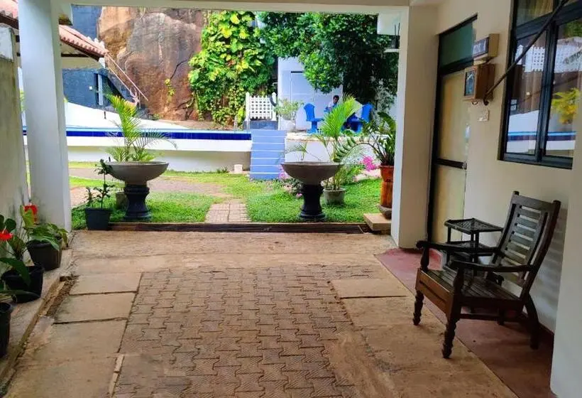 سوییت سوپریور, Elliot Nature Resort