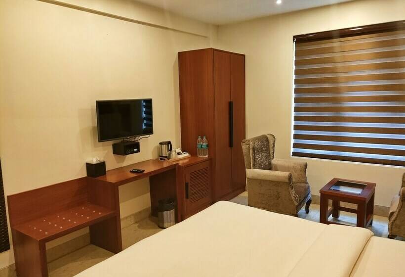 Номер Премиум, Holy River