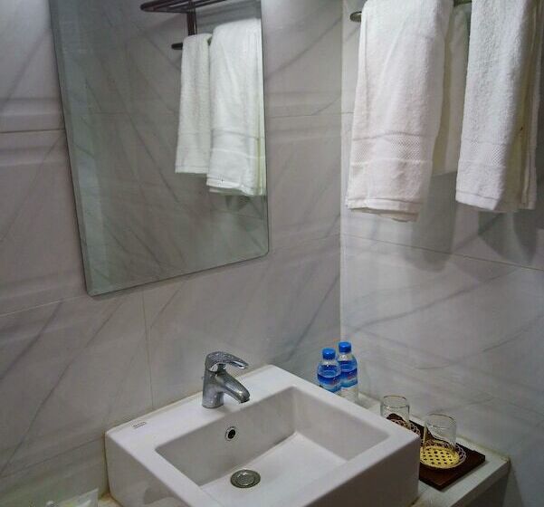 اتاق لوکس با چشمانداز دریا, Ngapali Paradise