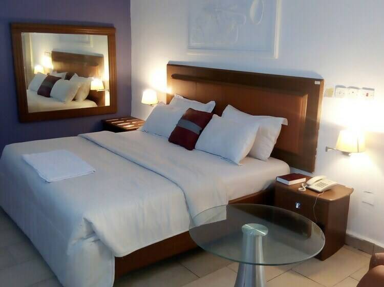 اتاق استاندارد, Signatious Hotel And Suites Delta