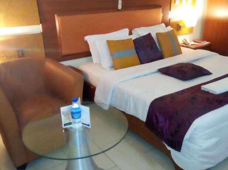 اتاق استاندارد, Signatious Hotel And Suites Delta