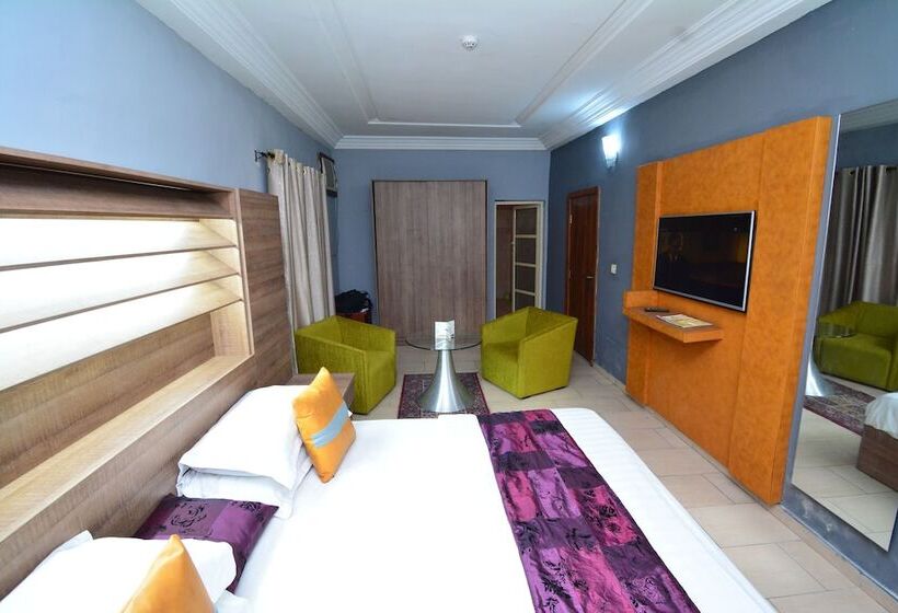 اتاق استاندارد, Signatious Hotel And Suites Delta