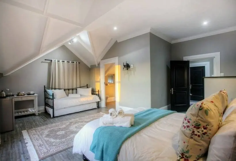 ファミリールーム, 23 On Glen Guest House
