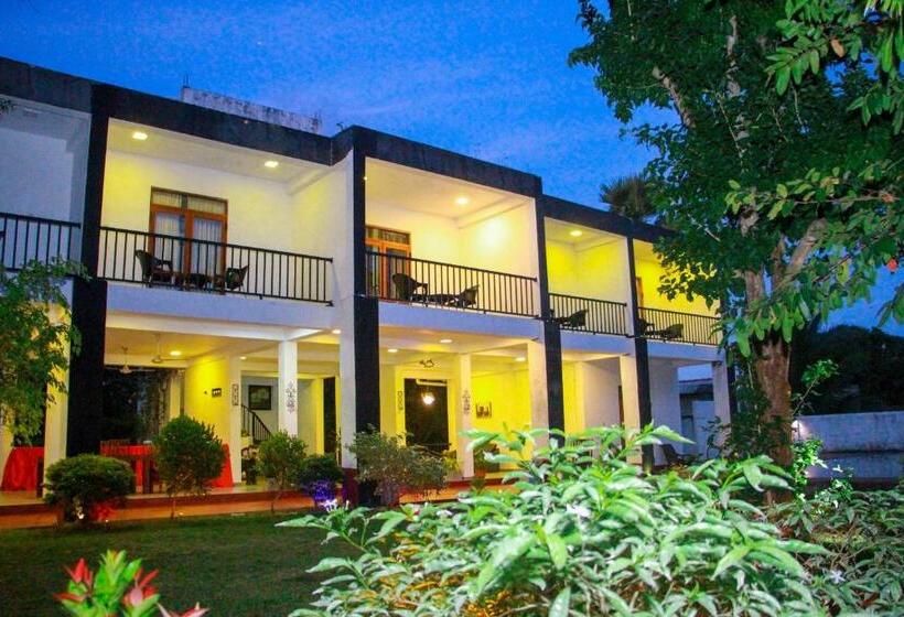 Трехместный Номер Deluxe, Amelia Resort