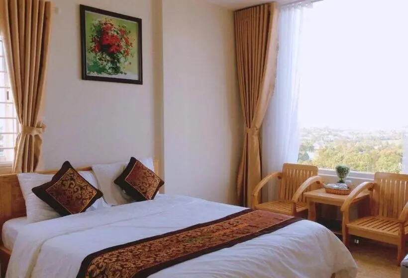اتاق استاندارد با تخت بزرگ, Minh Manh