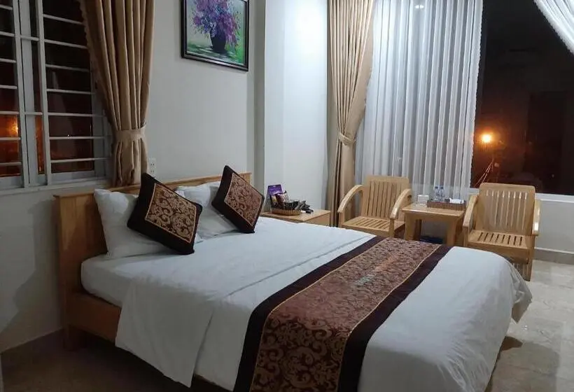 اتاق استاندارد با تخت بزرگ, Minh Manh