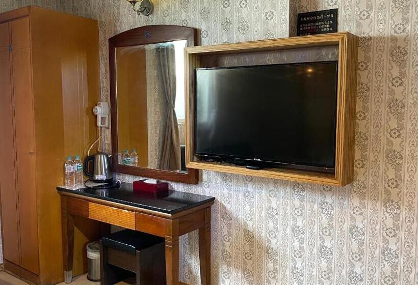 اتاق استاندارد, Treasure Island Motel   Renwu