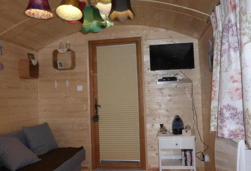 חדר משפחתי נוף להרים, Roulottes Django Et Bella