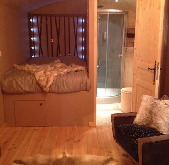 חדר משפחתי נוף להרים, Roulottes Django Et Bella