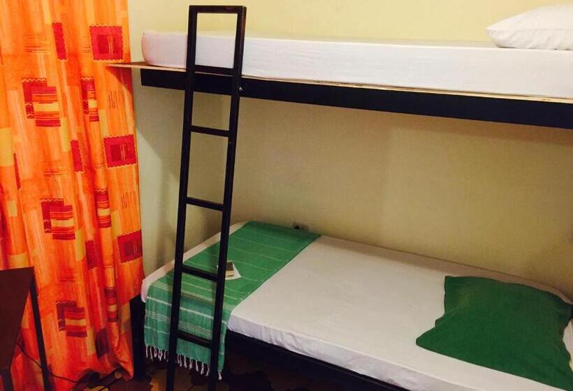 标准单人间共用浴室, Hostel Dodero