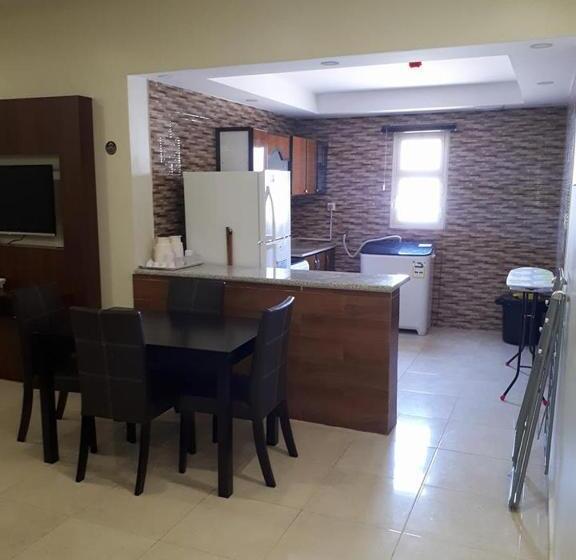 آپارتمان 3 خوابه, تاج الخليج للشقق المخدومة