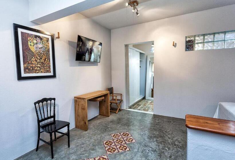 דירת חדר נוף לגינה, Castelo Pink Boutique