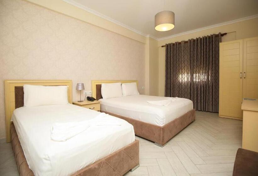 חדר סטנדרט לשלושה עם נוף לגינה, Summer Stars