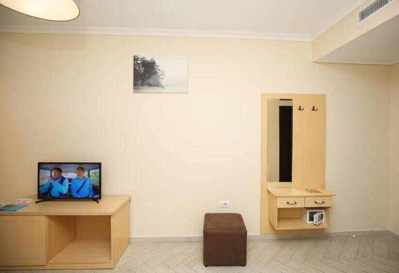 חדר סטנדרט לשלושה עם נוף לגינה, Summer Stars