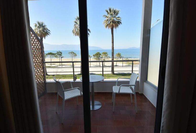 Triple Room Sea View, Summer Stars