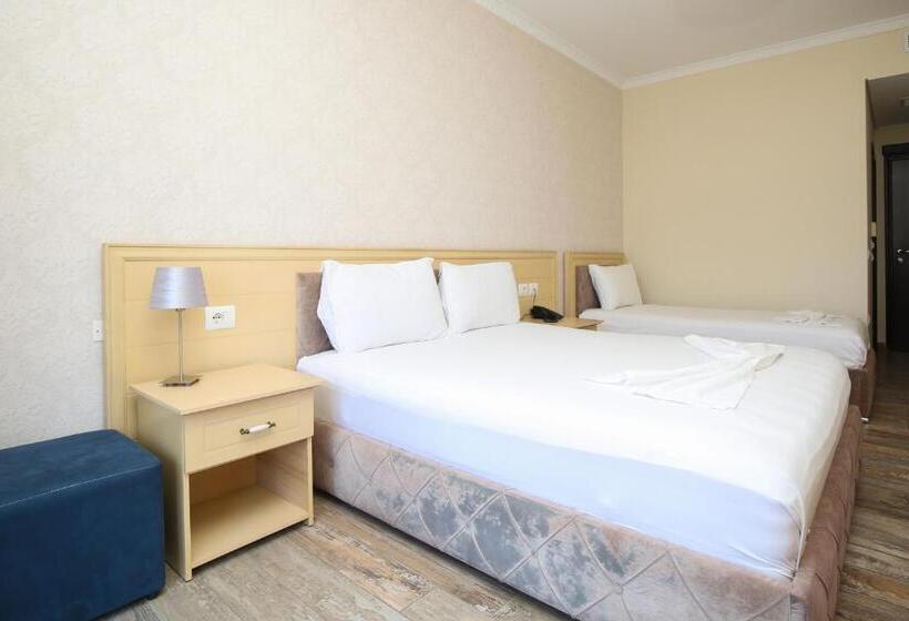 Triple Room Sea View, Summer Stars