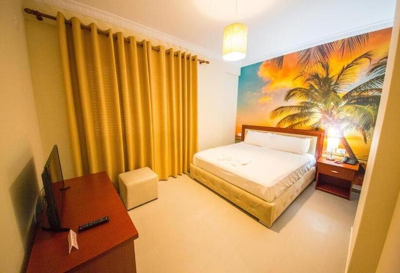 חדר סטנדרט נוף לגינה, Summer Stars