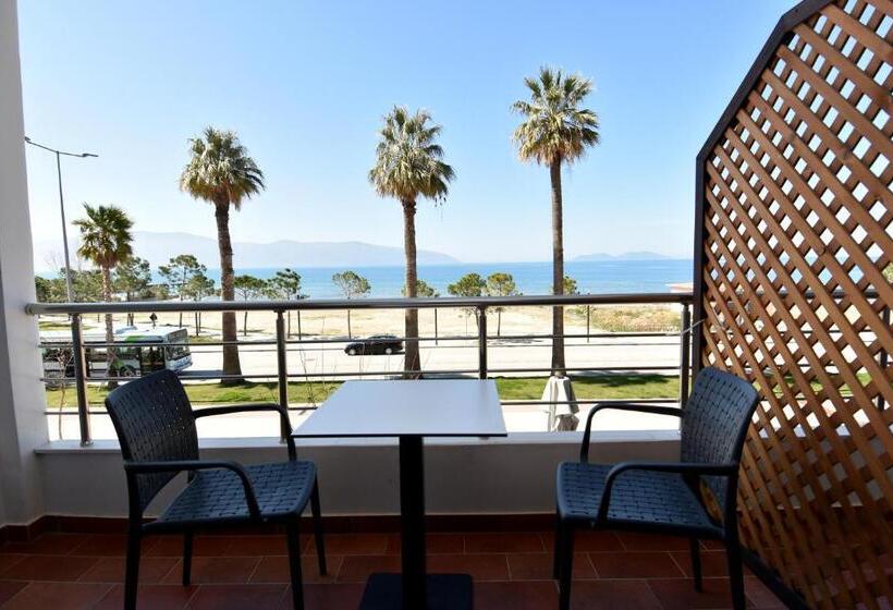 Triple Room Sea View, Summer Stars