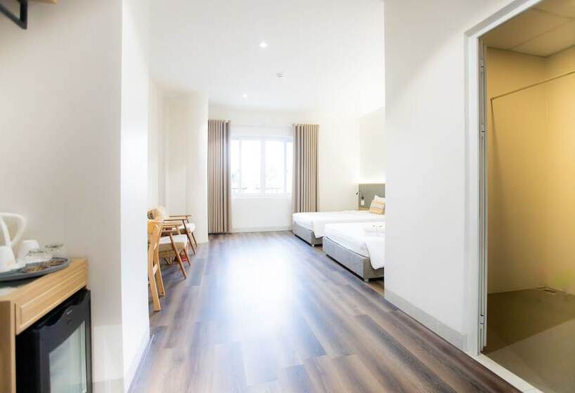 اتاق خانوادگی, Thanh Mai