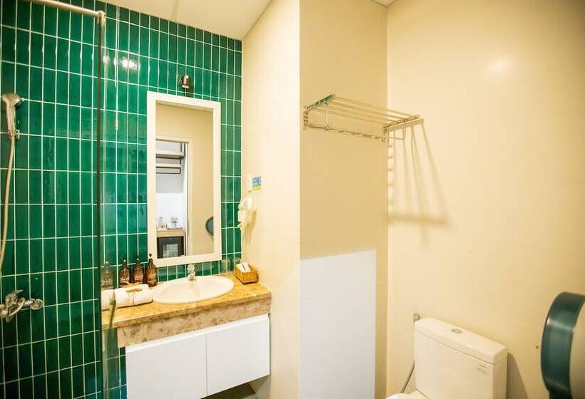 اتاق سوپریور, Thanh Mai