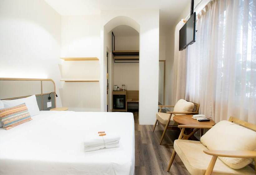 اتاق سوپریور, Thanh Mai