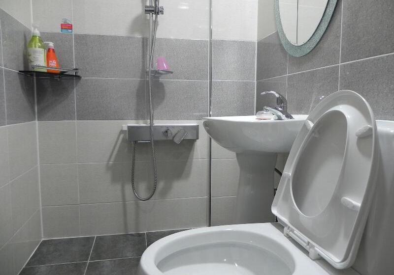 Habitación Estàndard Individual, Jeonju International Hostel