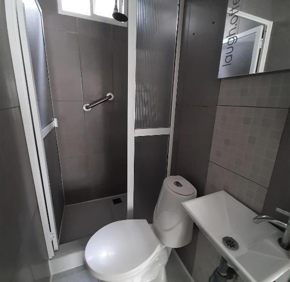 Номер Стандарт, Noah Boutique Hostels Medellín